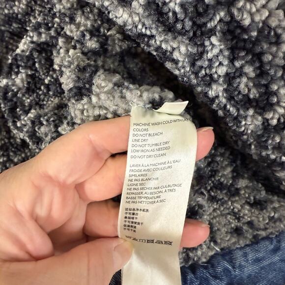 We The Free Wild Ones Sherpa Lined trucker denim jacket Casual Cozy Boho Leopard - Picture 9 of 10